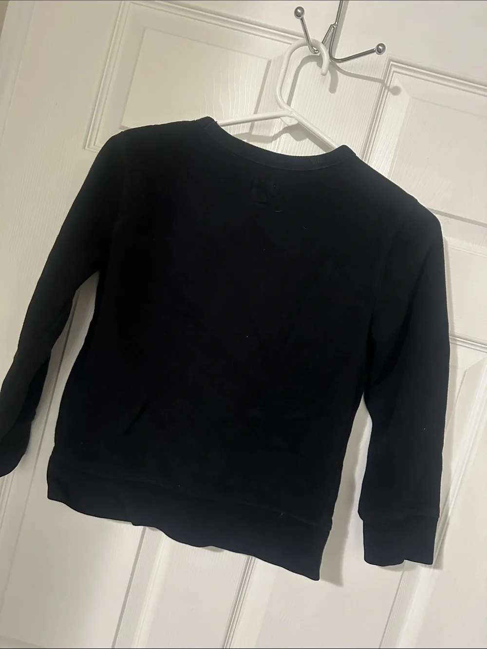 GAP Black Crewneck Sweatshirt with Gray Logo Med